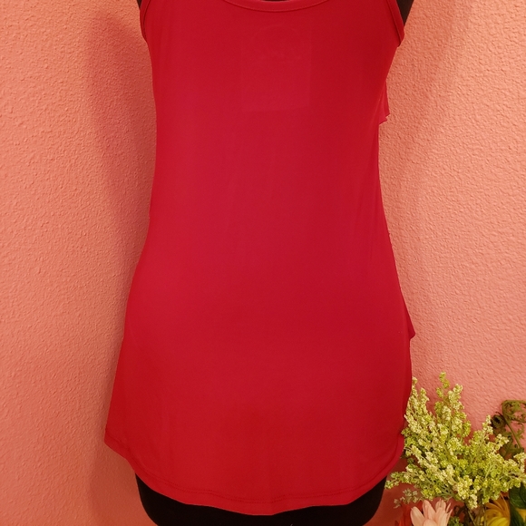 Red tiered top - Picture 4 of 5